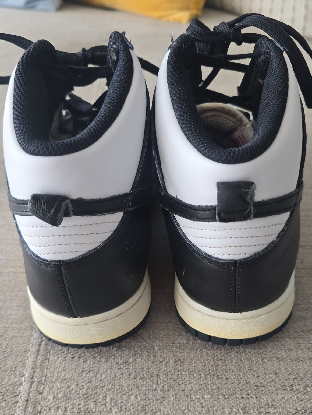 Nike Black & White High-Top Sneakers 8.5 - Picture 9 of 10